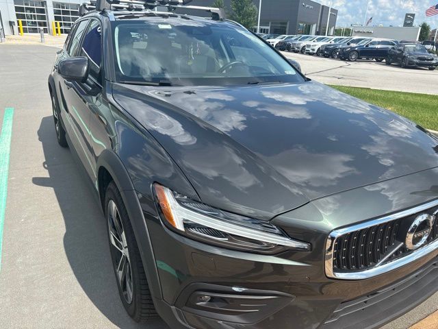 volvo v60 cross country 2020 YV4102WK4L1045544 image volvo v60 cross country 2020 YV4102WK4L1045544 image